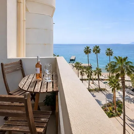 Two Bedrooms With View Over The Sea شقة أنتيب